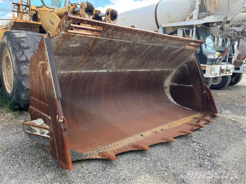 CAT 988B Incarcator pe pneuri