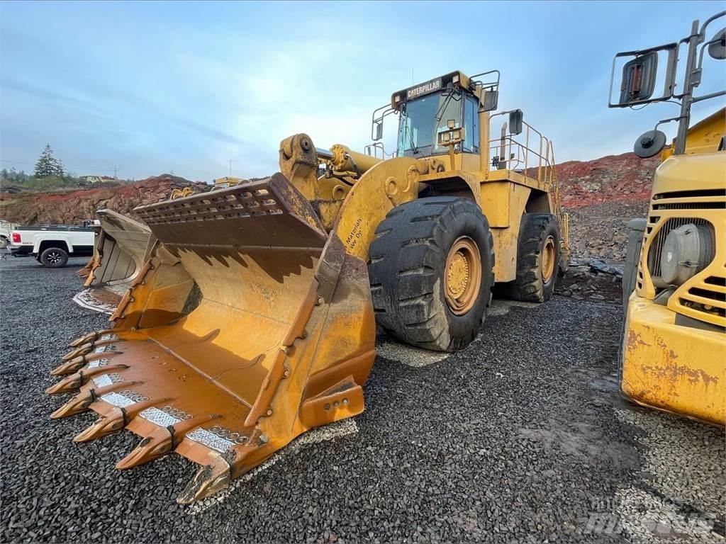 CAT 990 Incarcator pe pneuri