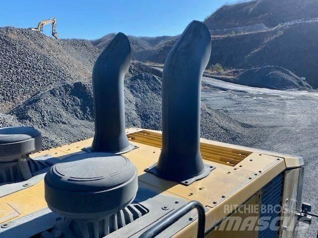 CAT 990K Incarcator pe pneuri