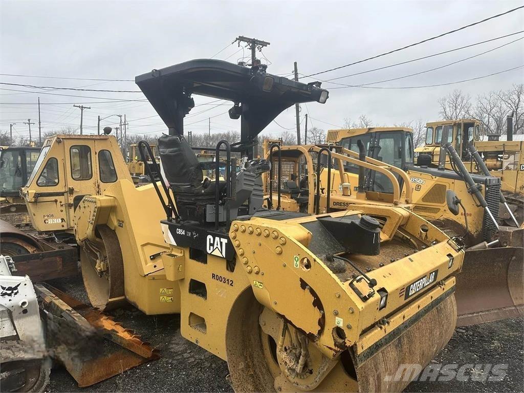 CAT CB54 Compactoare monocilindrice