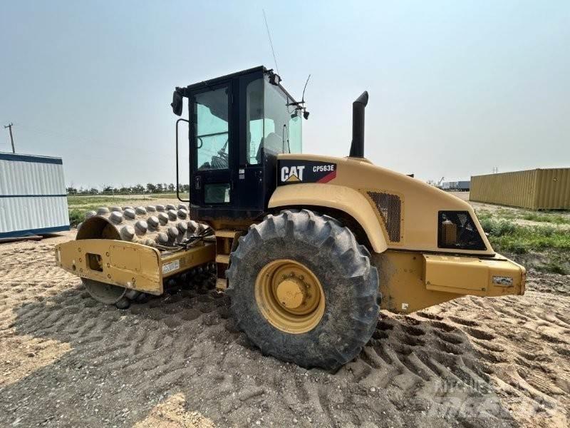 CAT CP563E Compactoare sol