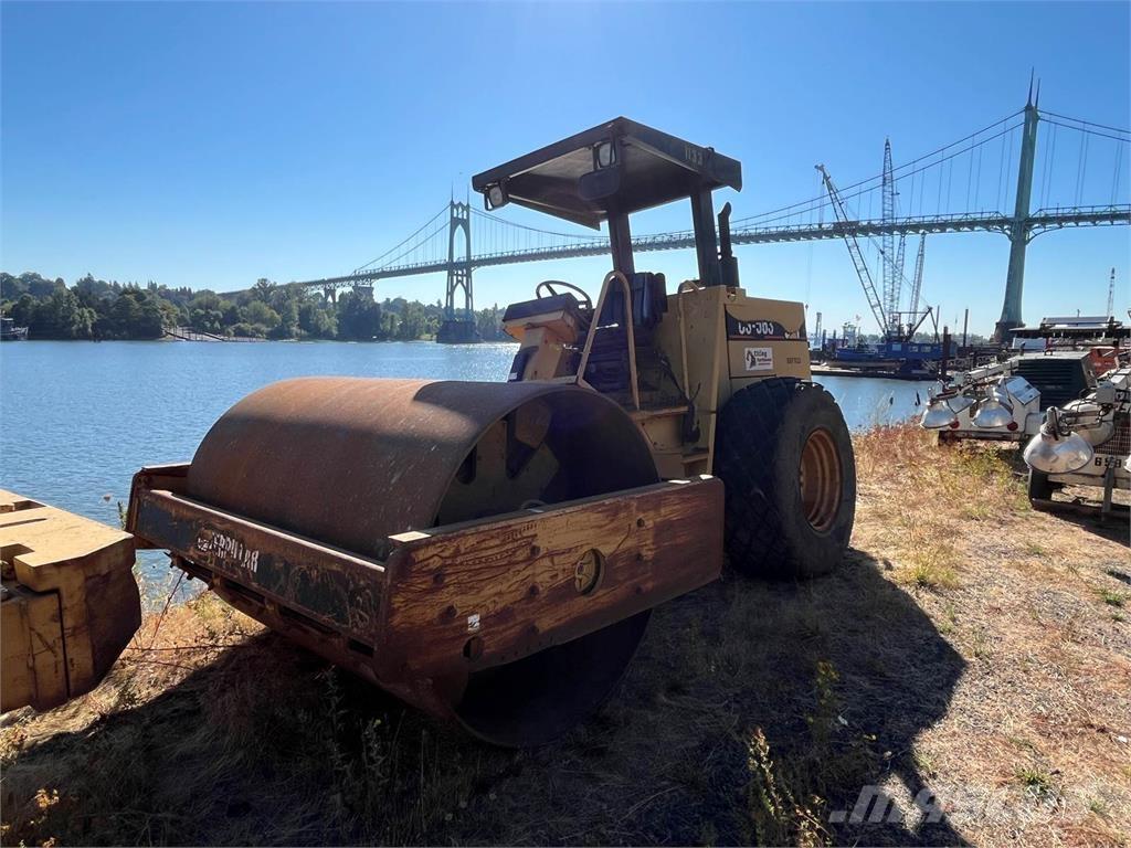 CAT CP563E Compactoare monocilindrice