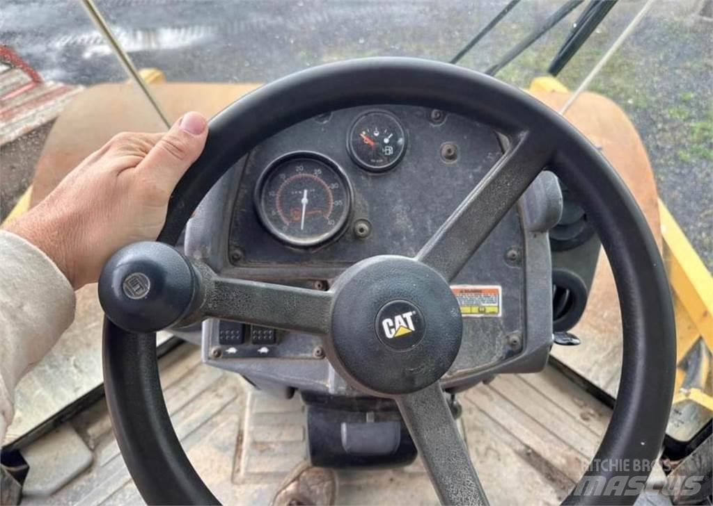 CAT CS74 Compactoare monocilindrice