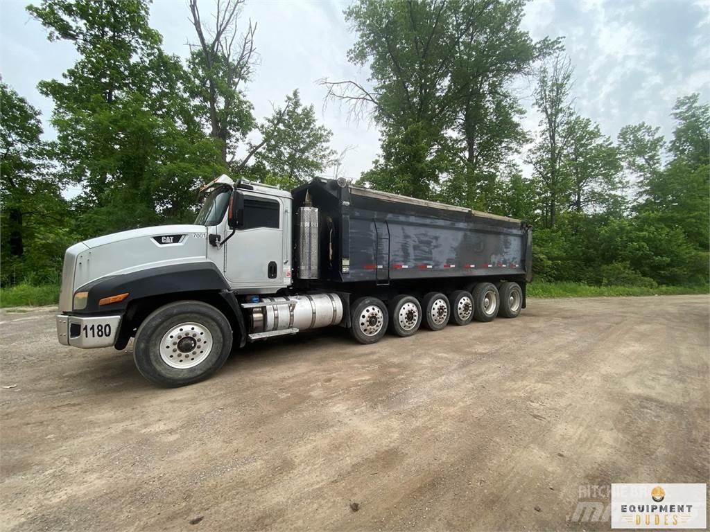 CAT CT660 Autobasculanta