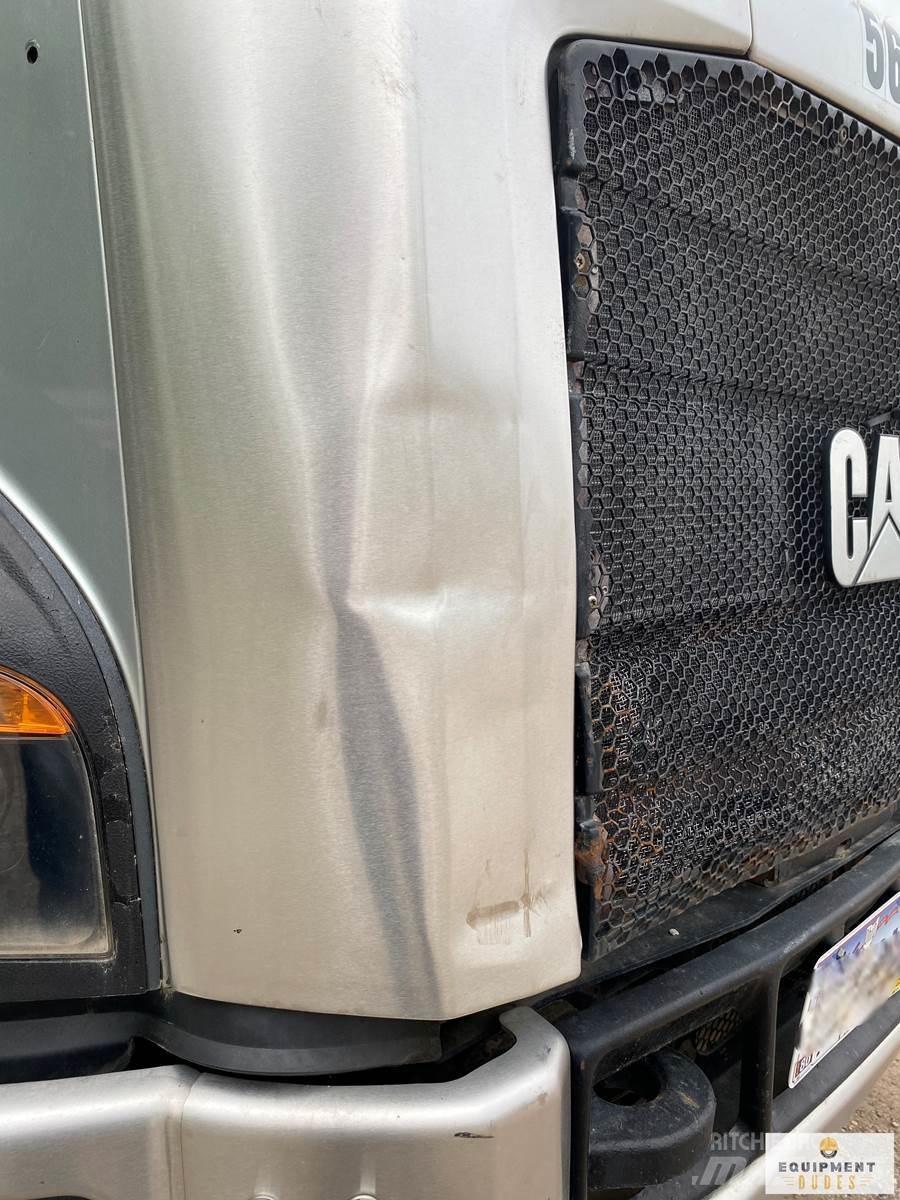 CAT CT660 Autobasculanta