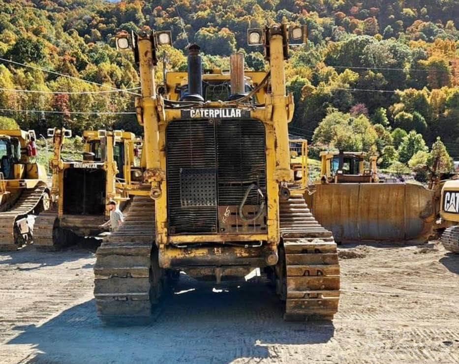 CAT D10T Buldozere pe senile