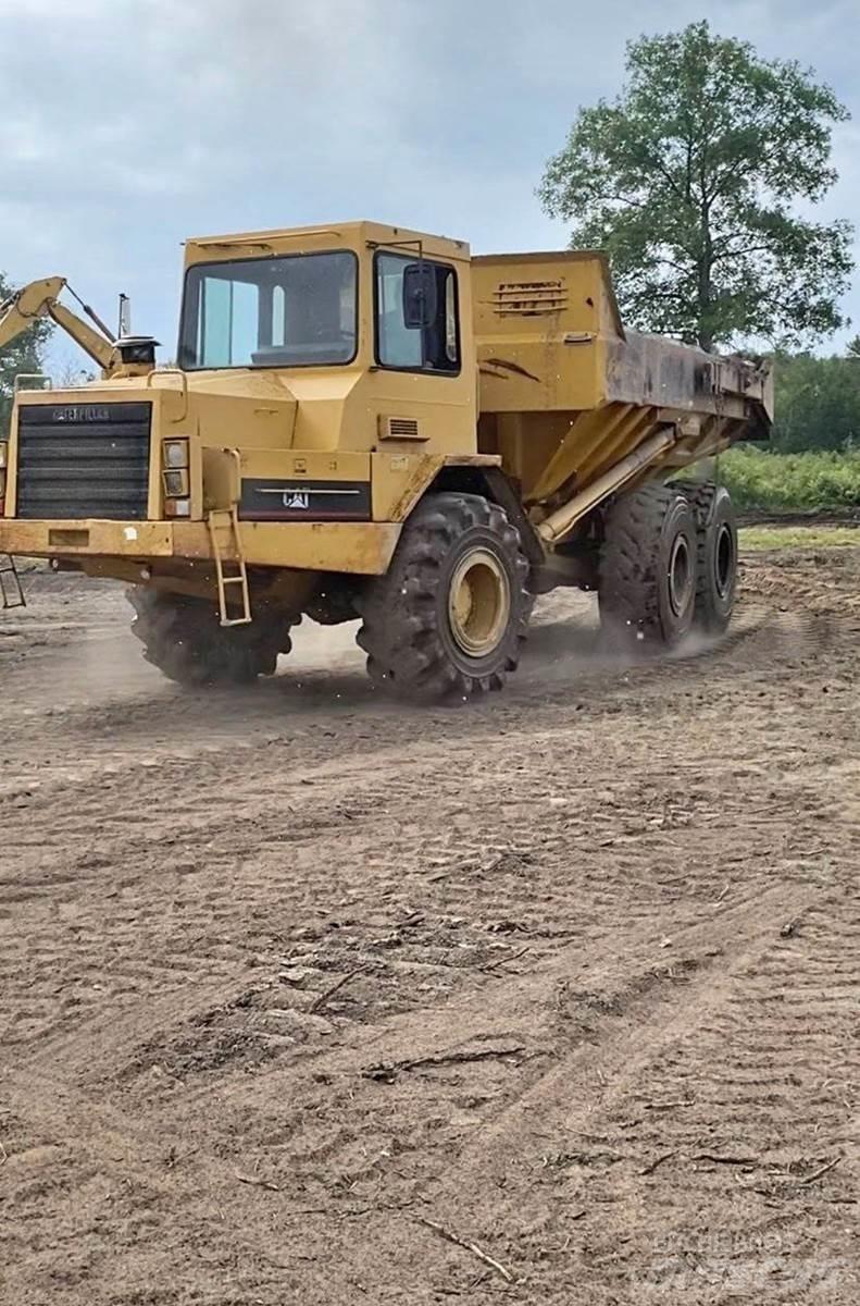 CAT D250B Transportoare articulate