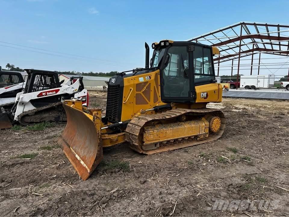CAT D3 Buldozere pe senile