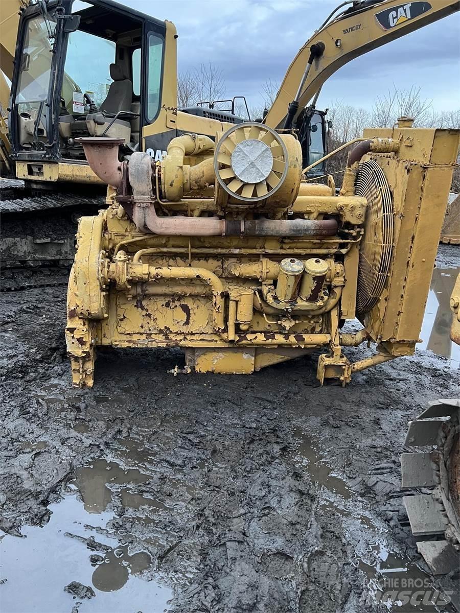 CAT D353 Motoare