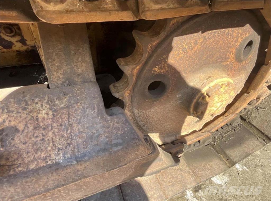 CAT D3B Z Buldozere pe senile