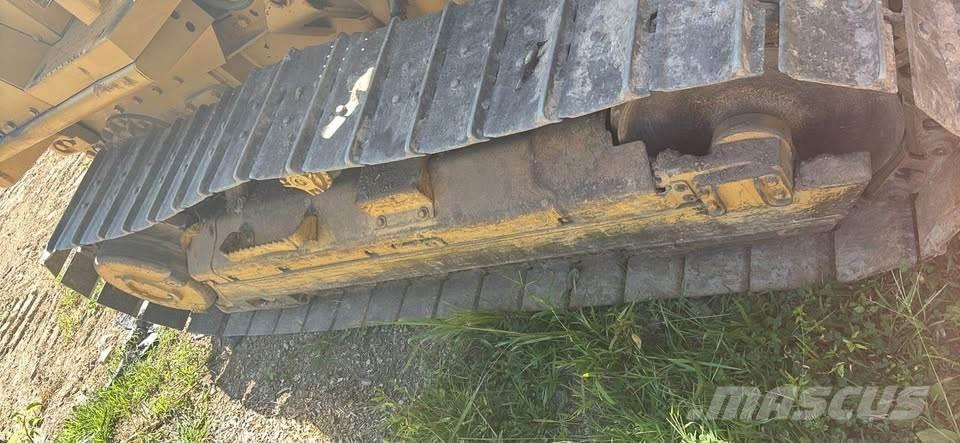CAT D3C XL Buldozere pe senile