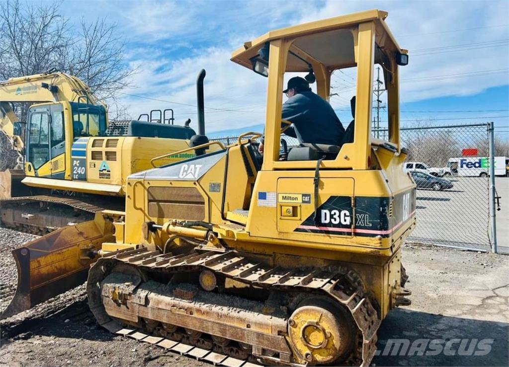 CAT D3G XL Buldozere pe senile