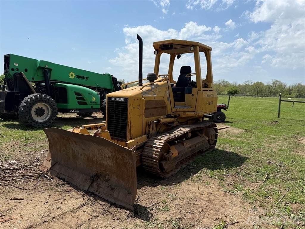 CAT D3G XL Buldozere pe senile