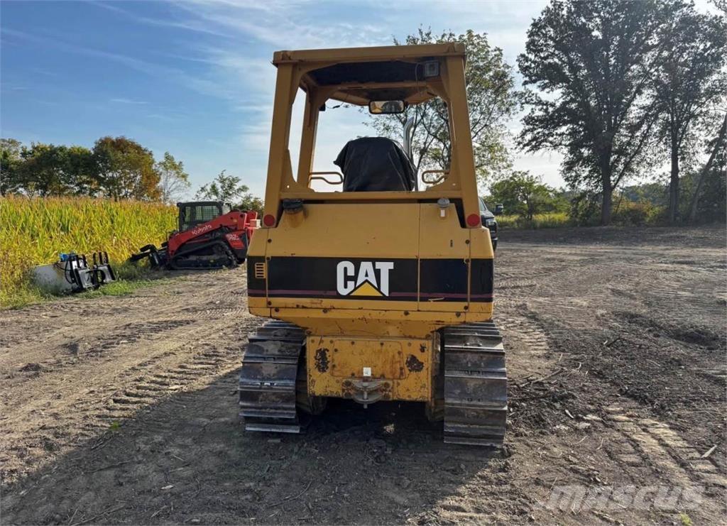 CAT D3G XL Buldozere pe senile