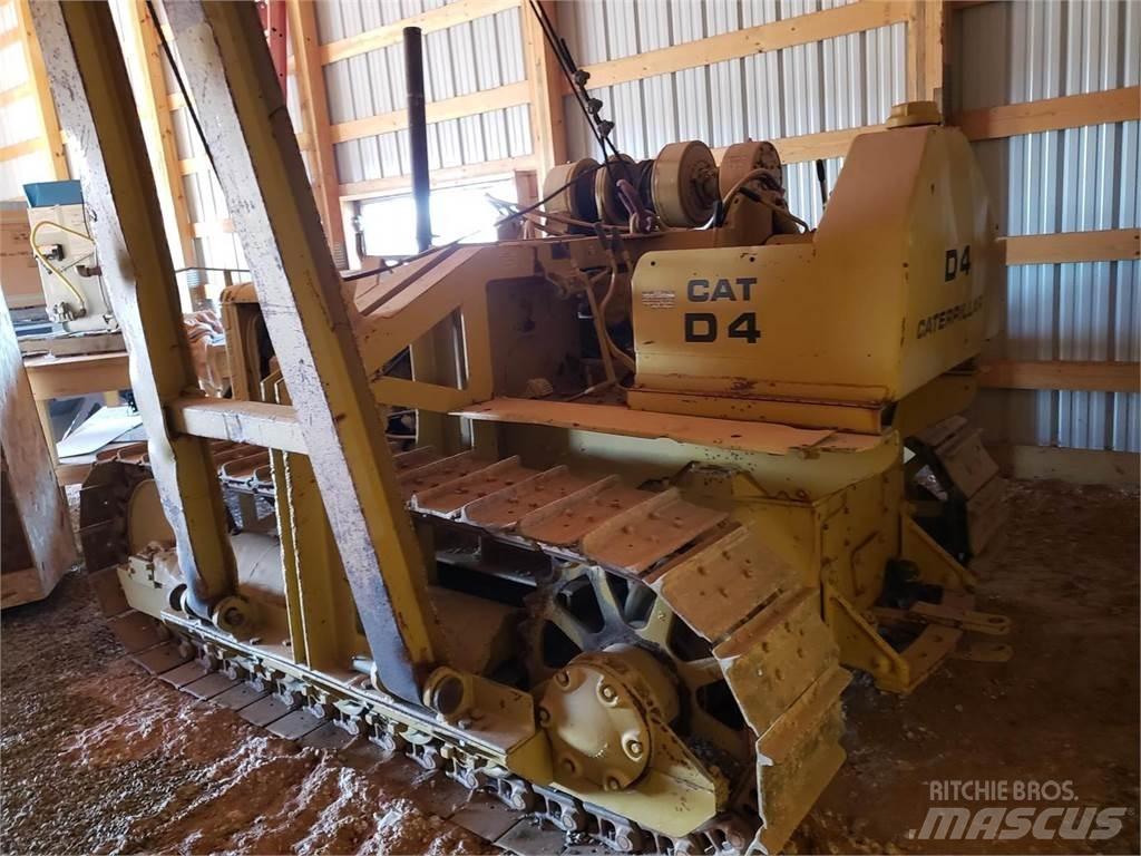 CAT D4 Buldozere pentru montat tevi