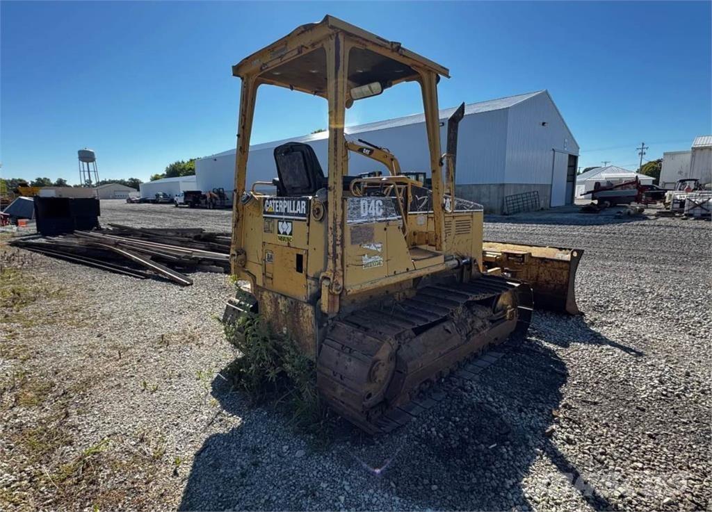 CAT D4C Buldozere pe senile