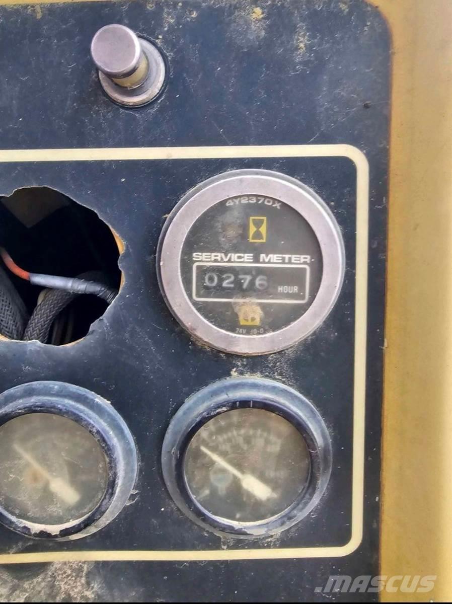 CAT D4H II Buldozere pe senile