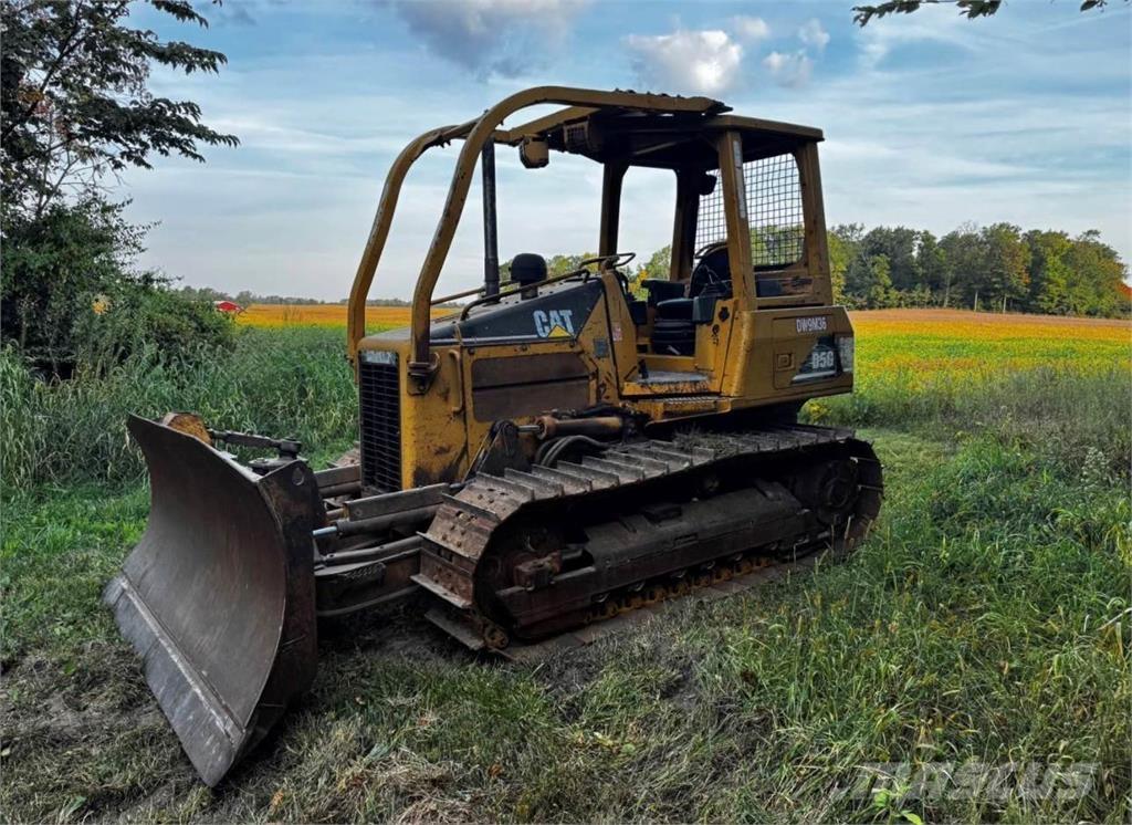 CAT D5G XL Buldozere pe senile