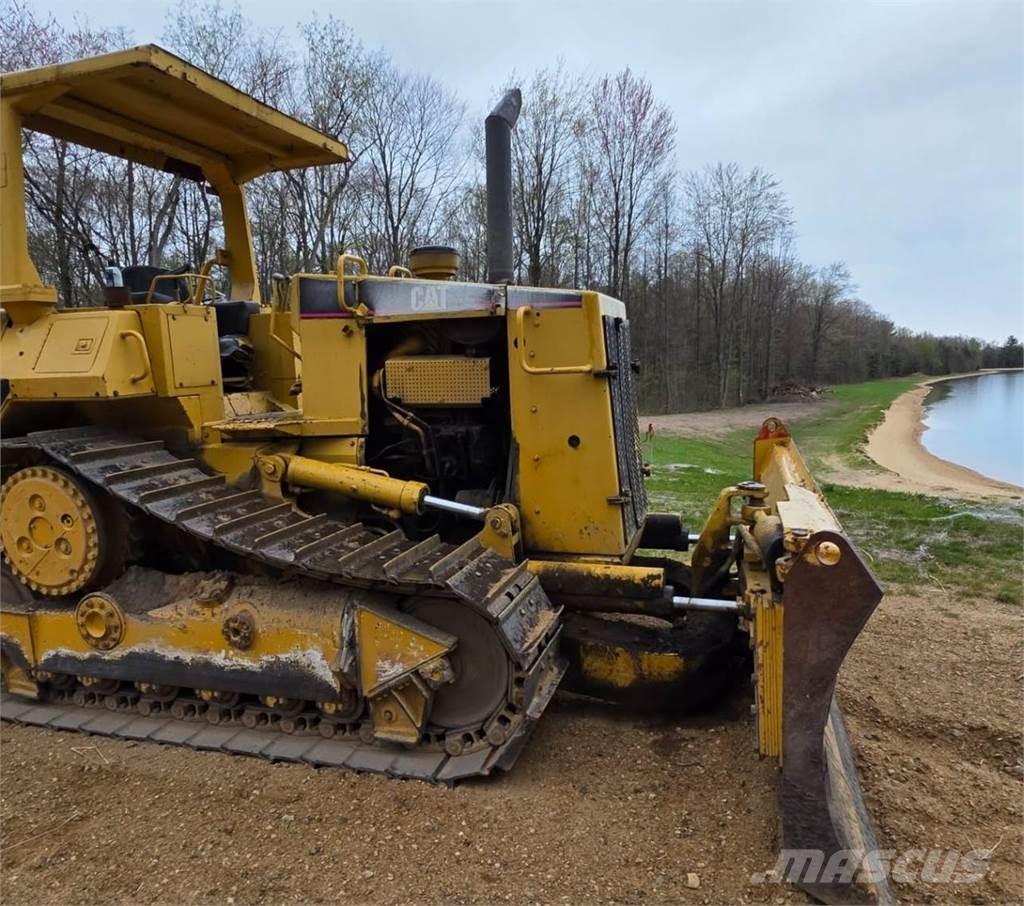 CAT D5H Buldozere pe senile