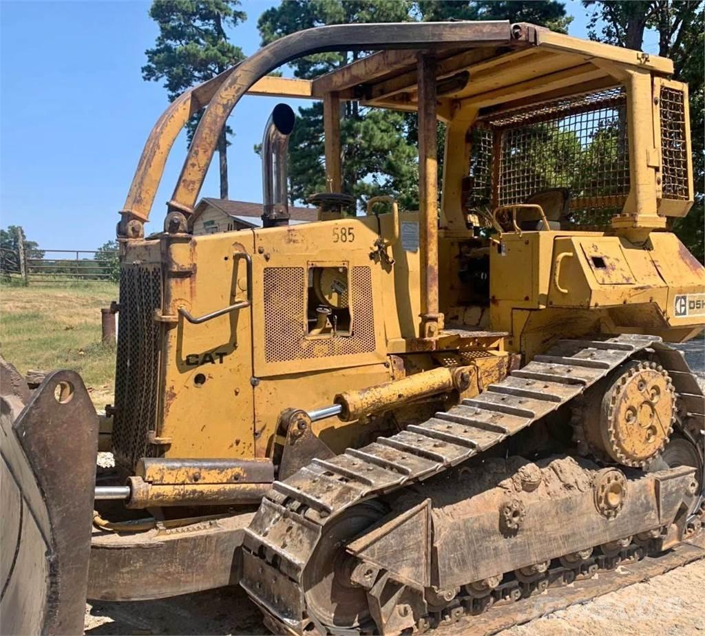 CAT D5H Buldozere pe senile