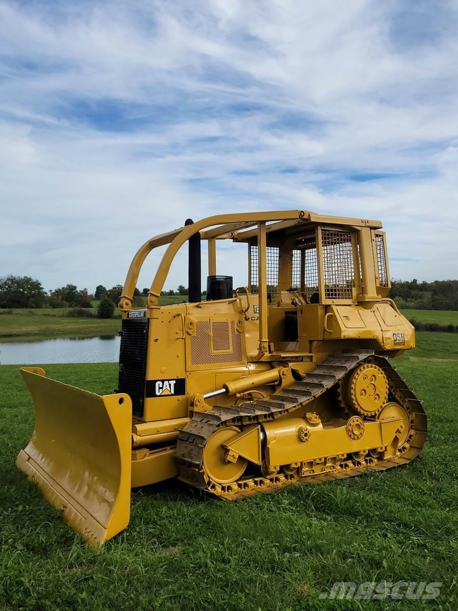CAT D5H Buldozere pe senile