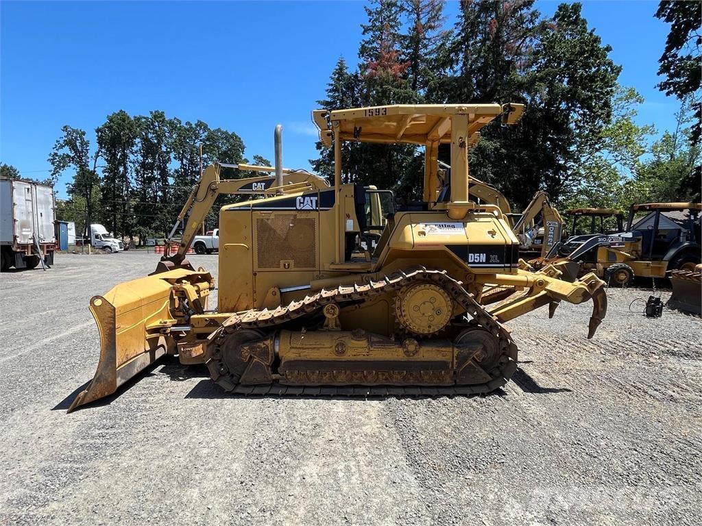 CAT D5N Buldozere pe senile