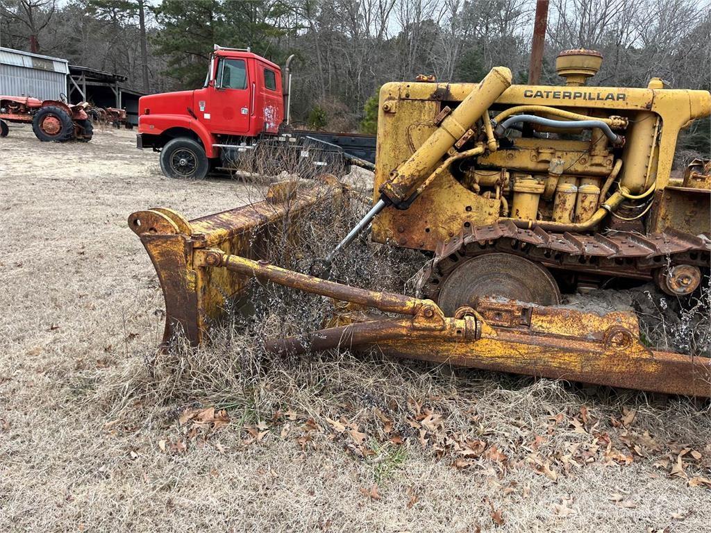 CAT D6 Buldozere pe senile