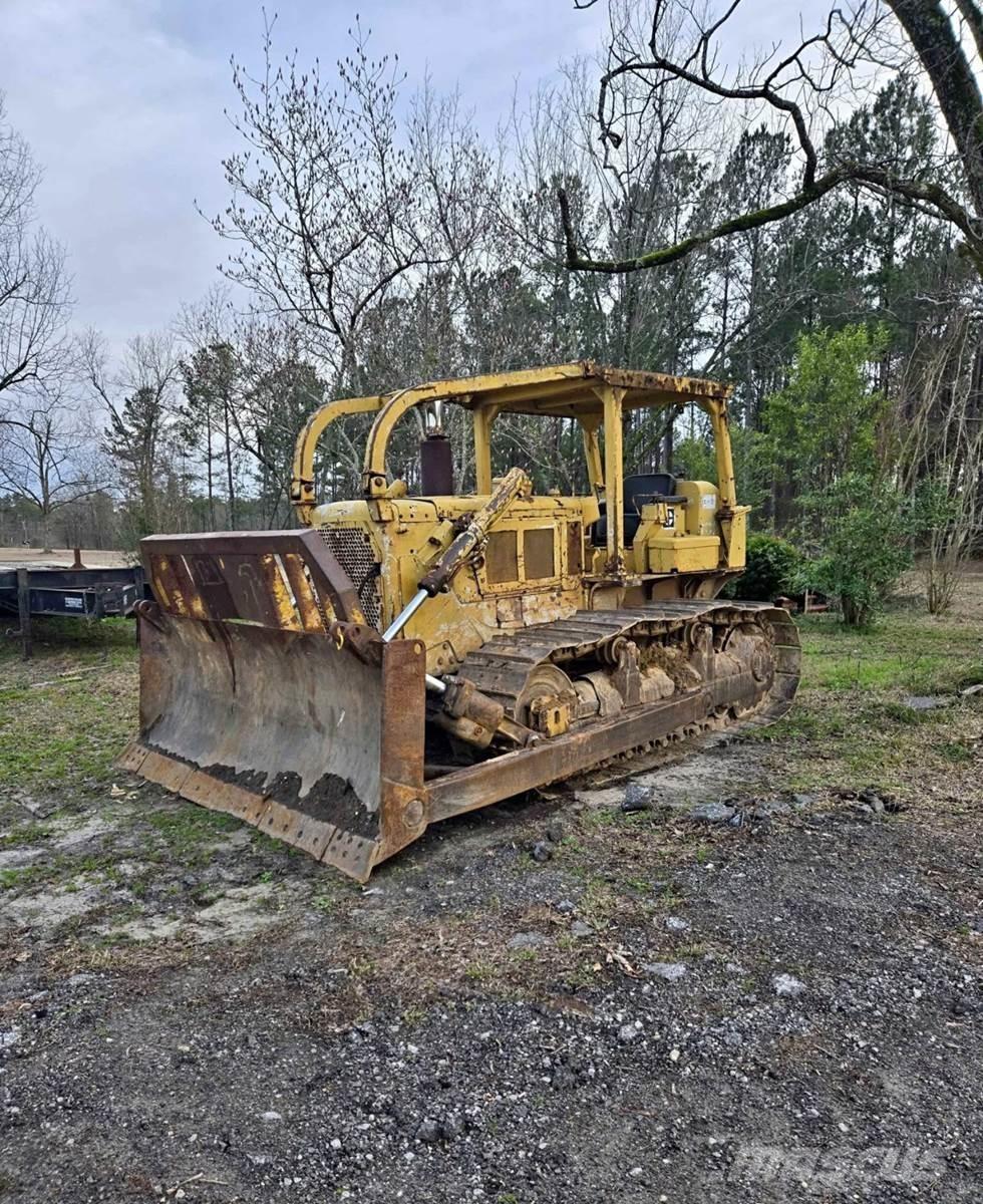 CAT D6C Buldozere pe senile