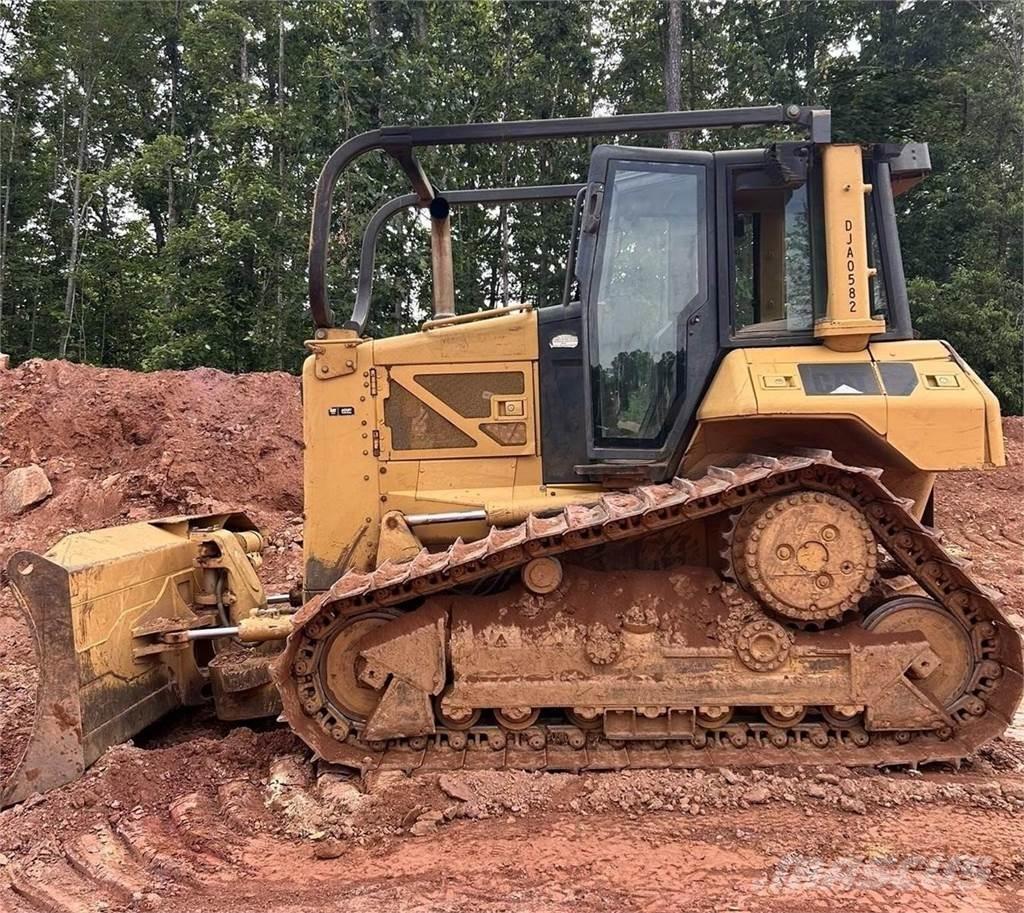 CAT D6N XL Buldozere pe senile