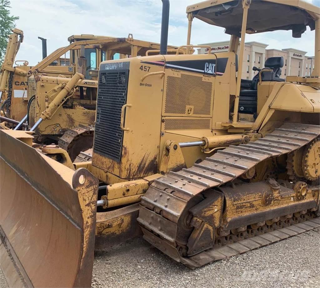 CAT D6N XL Buldozere pe senile