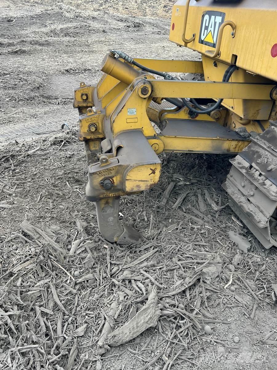 CAT D6N XL Buldozere pe senile