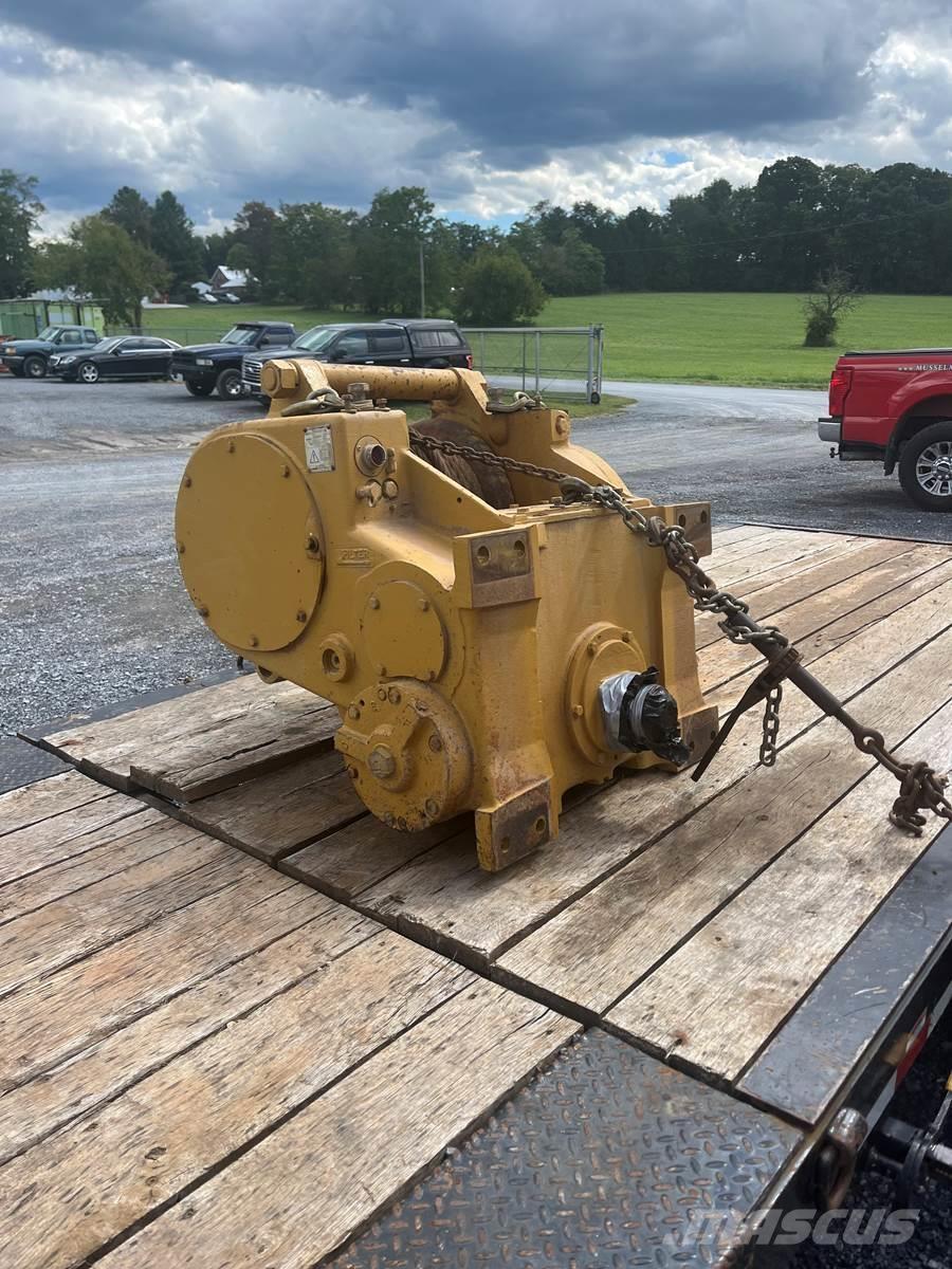 CAT D6T Buldozere pe senile