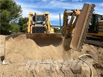 CAT D6T Buldozere pe senile