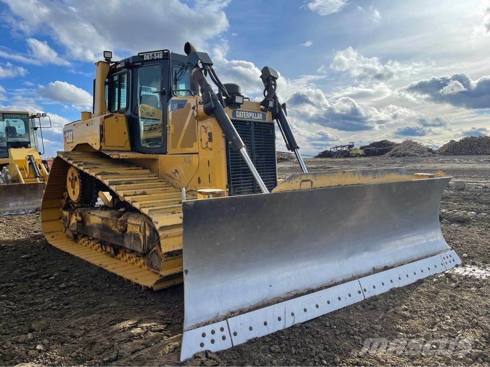CAT D6T Buldozere pe senile