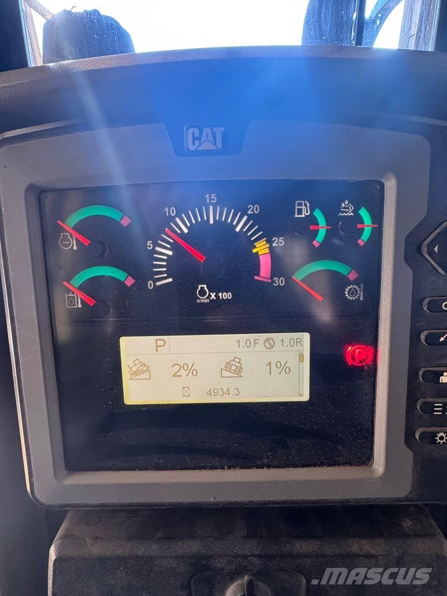 CAT D6T XW Buldozere pe senile