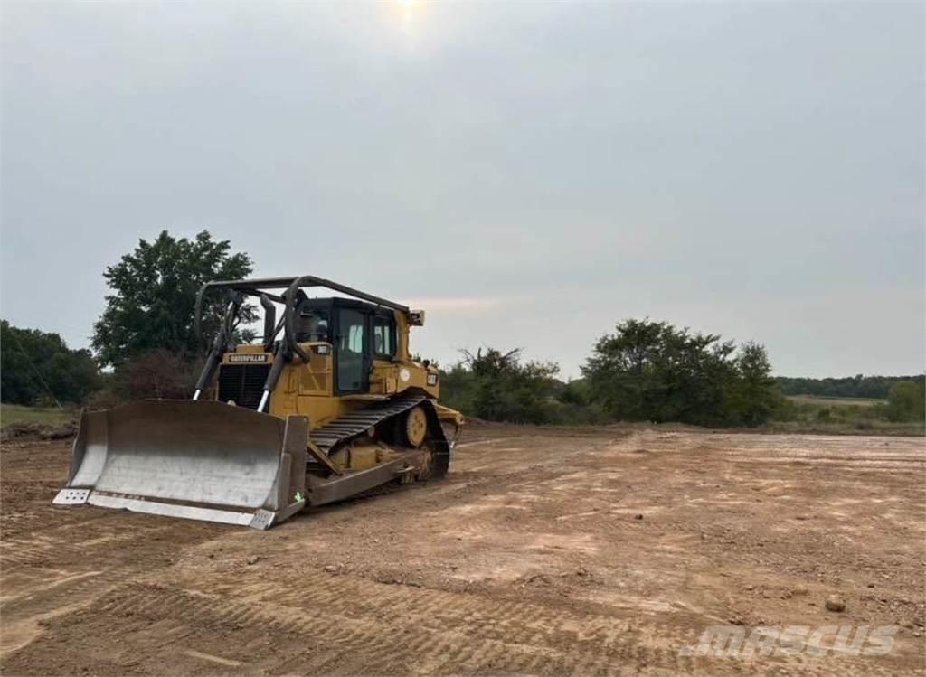 CAT D6T XW Buldozere pe senile