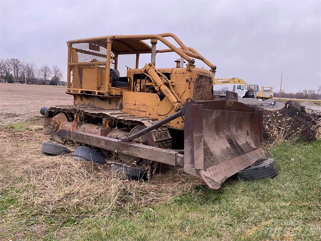 CAT D7E Buldozere pe senile