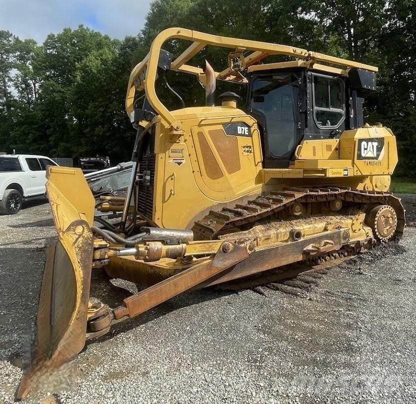 CAT D7E Buldozere pe senile