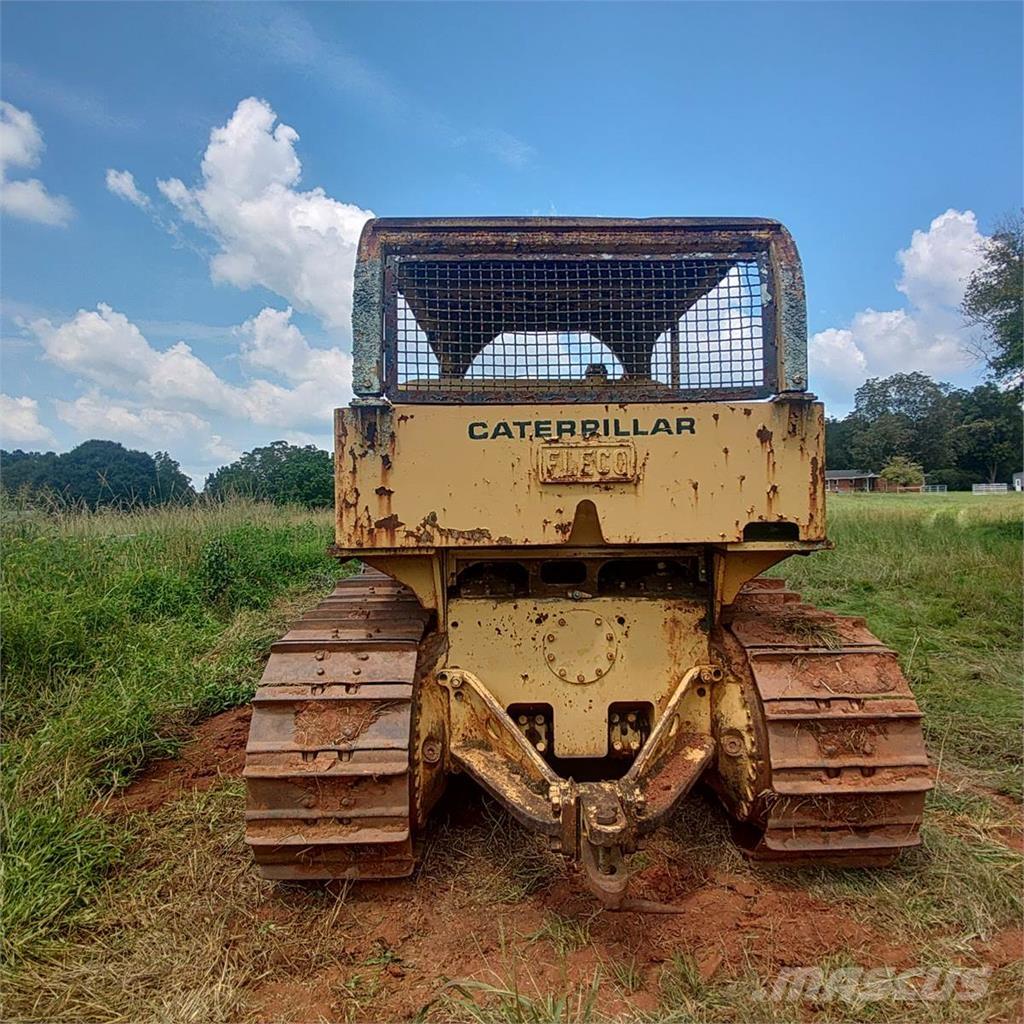 CAT D7E Buldozere pe senile