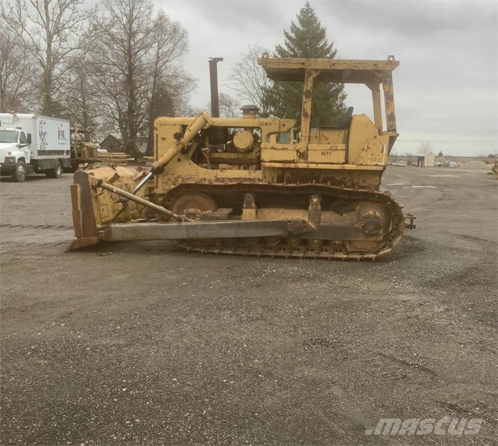 CAT D7F Buldozere pe senile