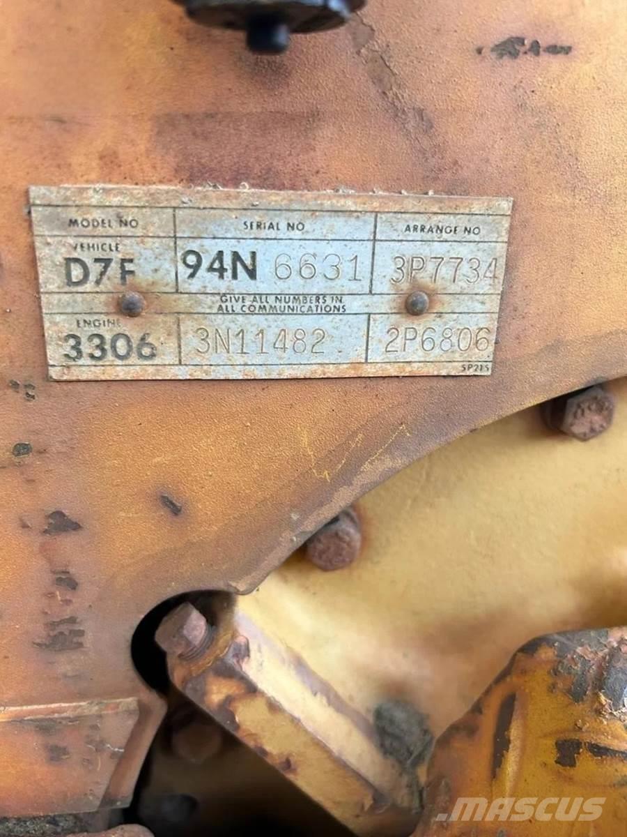 CAT D7F Buldozere pe senile