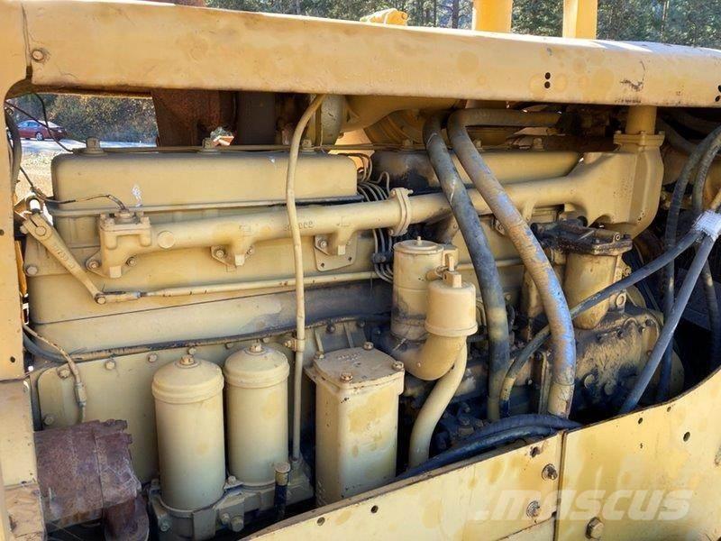 CAT D8H Buldozere pe senile
