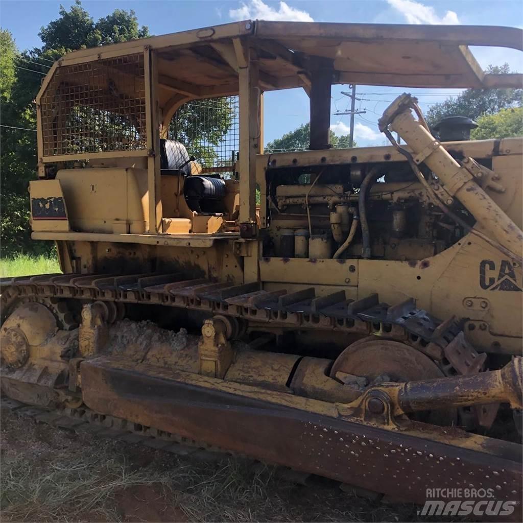 CAT D8H Buldozere pe senile