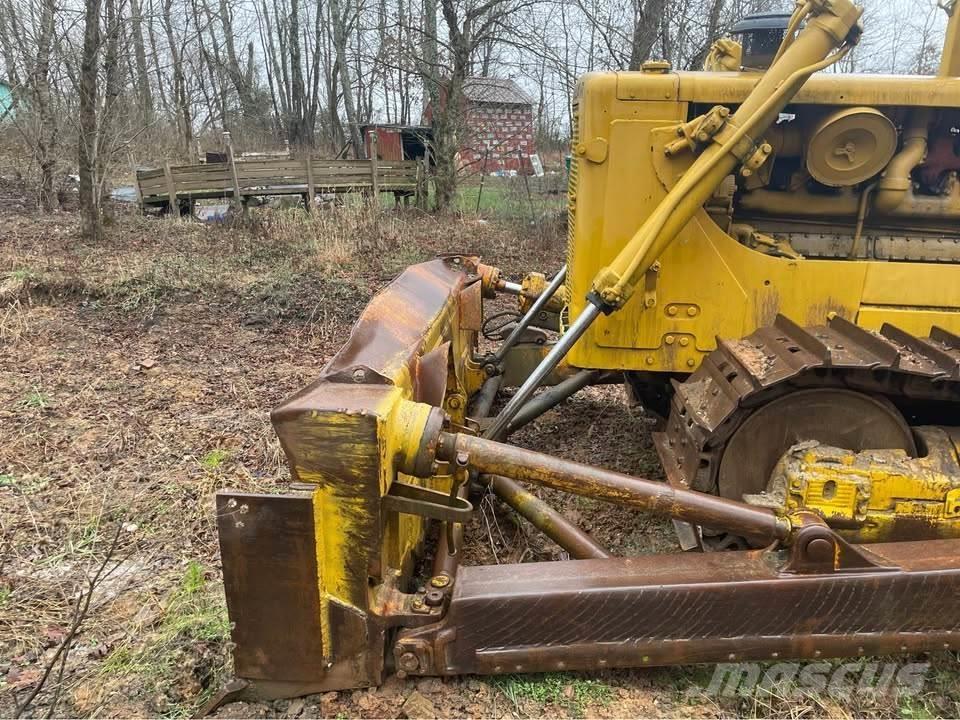 CAT D8H Buldozere pe senile
