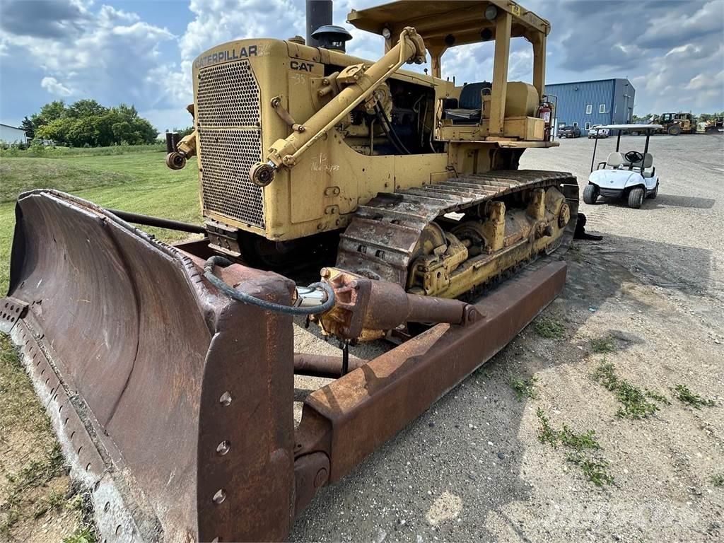 CAT D8H Buldozere pe senile