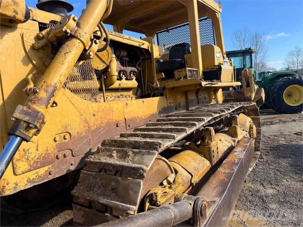 CAT D8H Buldozere pe senile