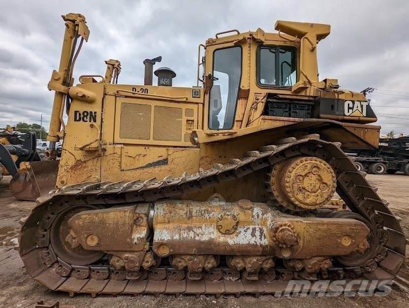 CAT D8N Buldozere pe senile