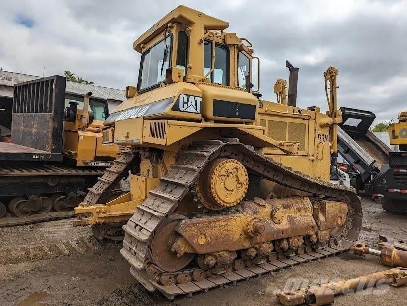 CAT D8N Buldozere pe senile