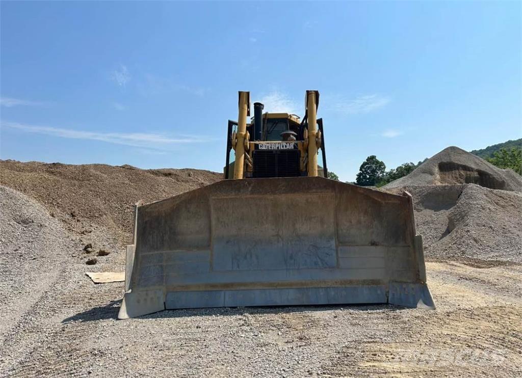 CAT D8N Buldozere pe senile