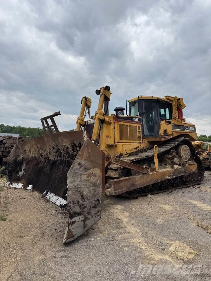 CAT D8R Buldozere pe senile